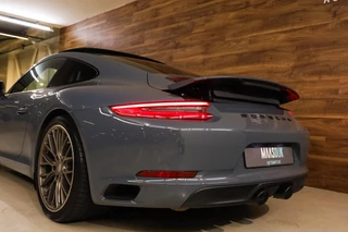 Porsche 911 – thumbnail 5