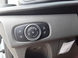 Ford Transit Custom – thumbnail 15