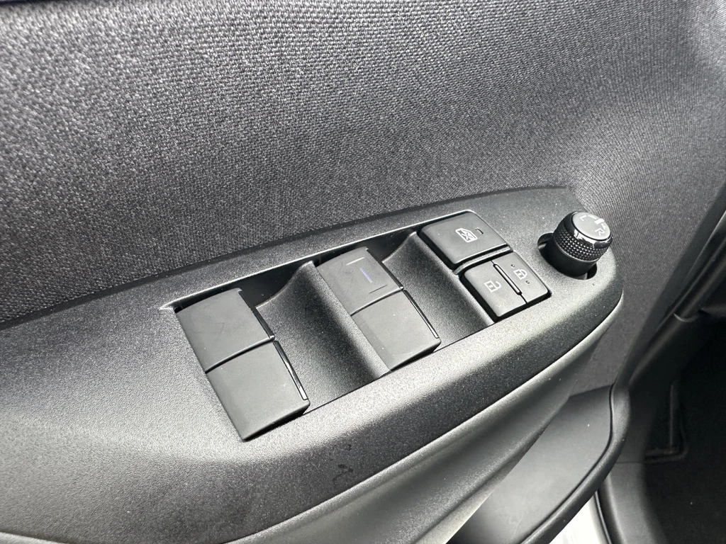 Toyota Yaris – foto 25