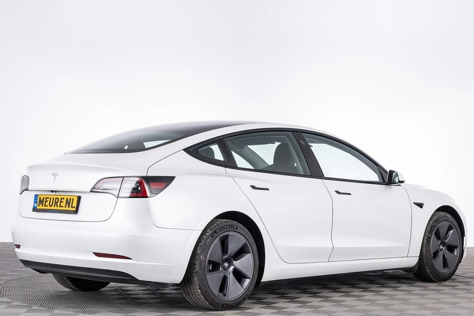Tesla Model 3 – foto 4