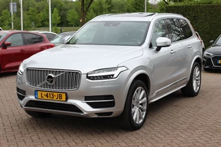 Volvo XC90 – thumbnail 1