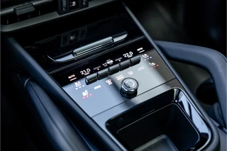 Porsche Cayenne – thumbnail 32