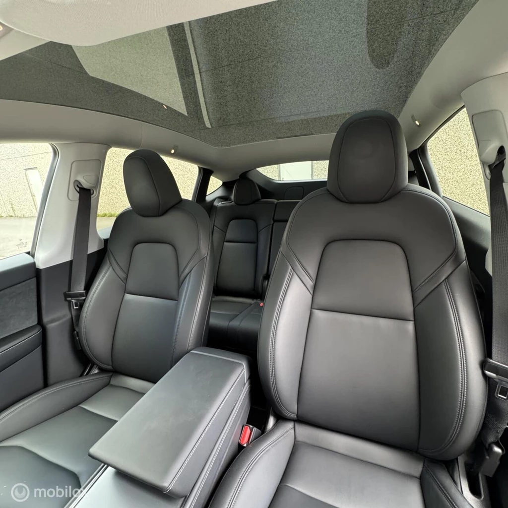 Tesla Model Y – foto 10