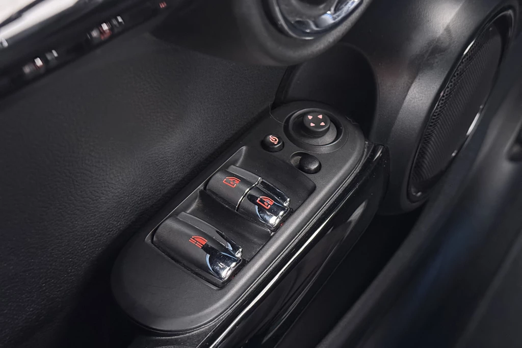 MINI Cooper Cabrio – foto 17
