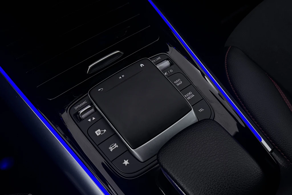 Mercedes-Benz EQA – foto 21