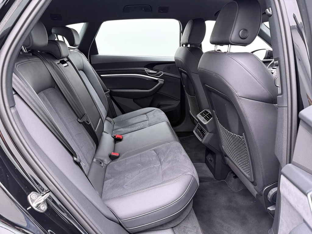 Audi Q8 e-tron – foto 40