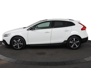Volvo V40 – thumbnail 2