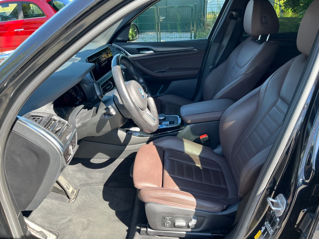 BMW iX3 – foto 6