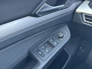 Volkswagen Golf – thumbnail 24