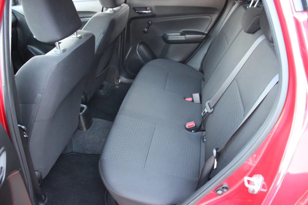 Suzuki Swift – foto 12