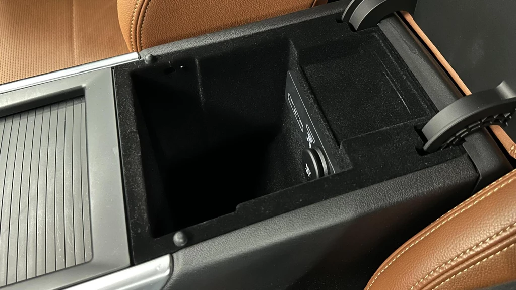 Jaguar XE – foto 53