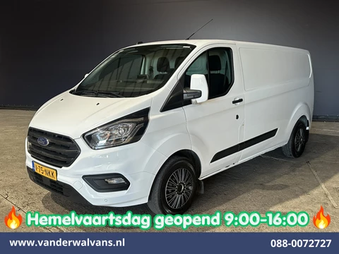Ford Transit Custom 2.0 TDCI 131pk L2H1 Euro6 Airco | LED | Apple Carplay | Cruisecontrol | 2800kg Trekhaak Parkeersensoren, Stoelverwarming, Verwarmde voorruit, Bijrijdersbank