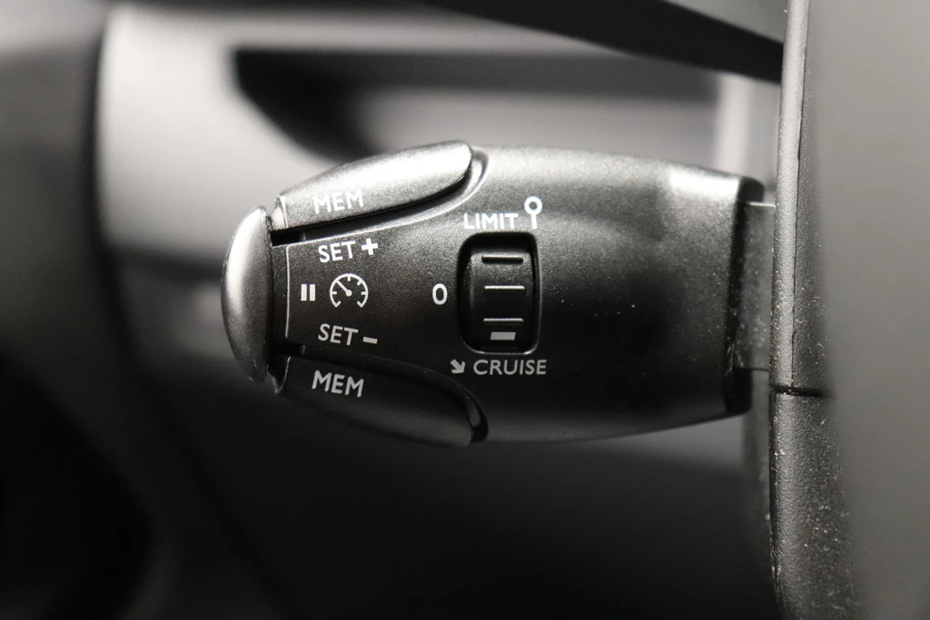 Opel Vivaro – foto 16