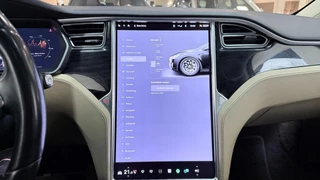 Tesla Model X – thumbnail 24