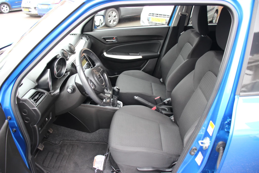 Suzuki Swift – foto 11