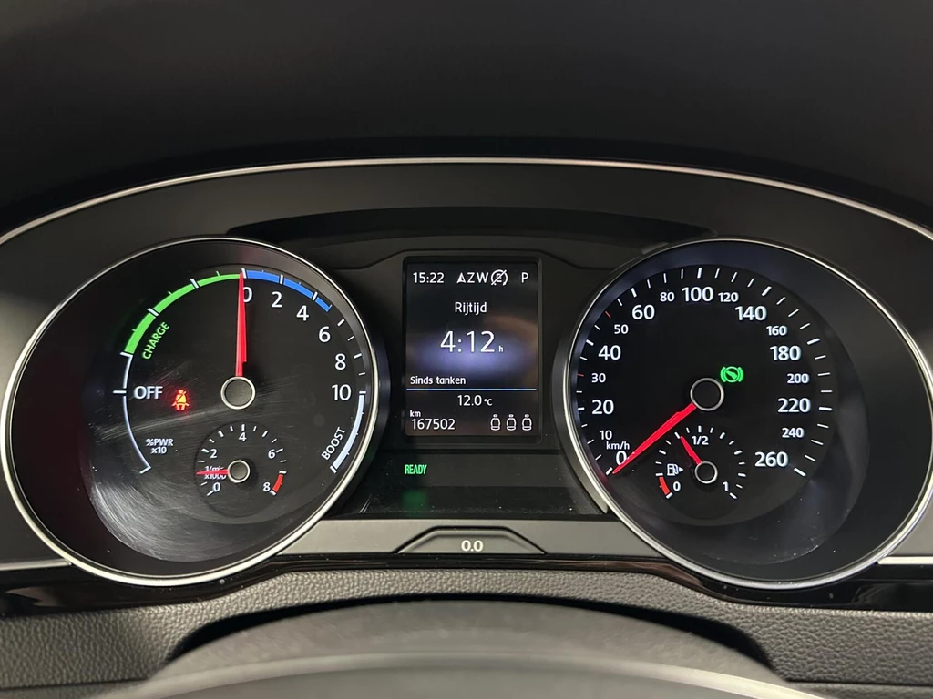Volkswagen Passat – foto 21