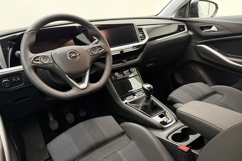 Opel Grandland – foto 18