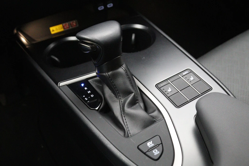 Lexus UX – foto 19