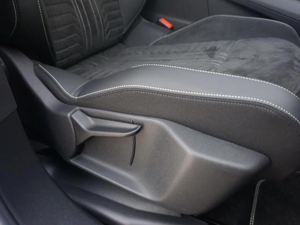 Peugeot e-3008 – foto 40