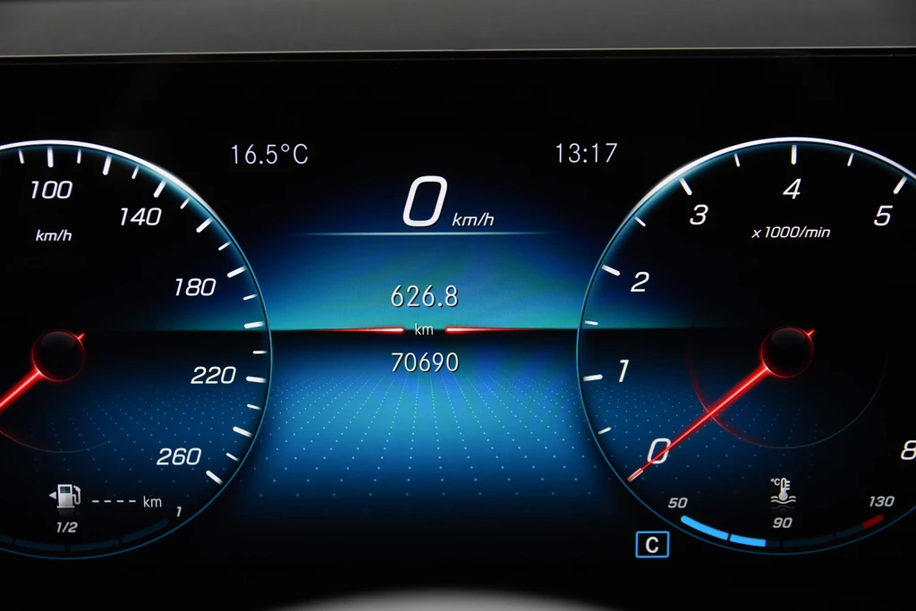 Mercedes-Benz CLA – foto 18