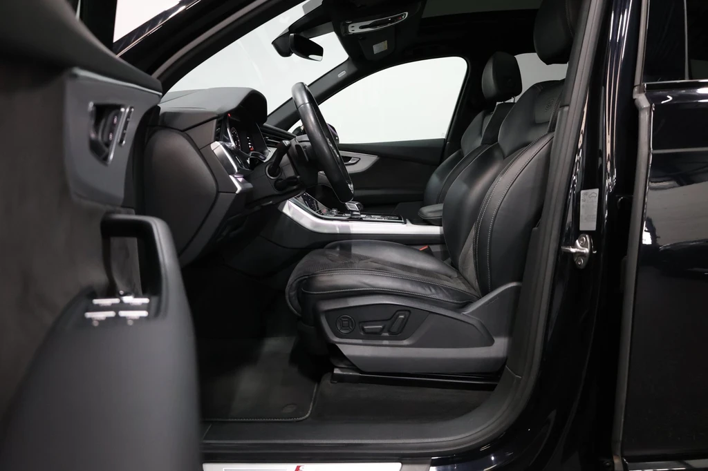 Audi Q7 – foto 11