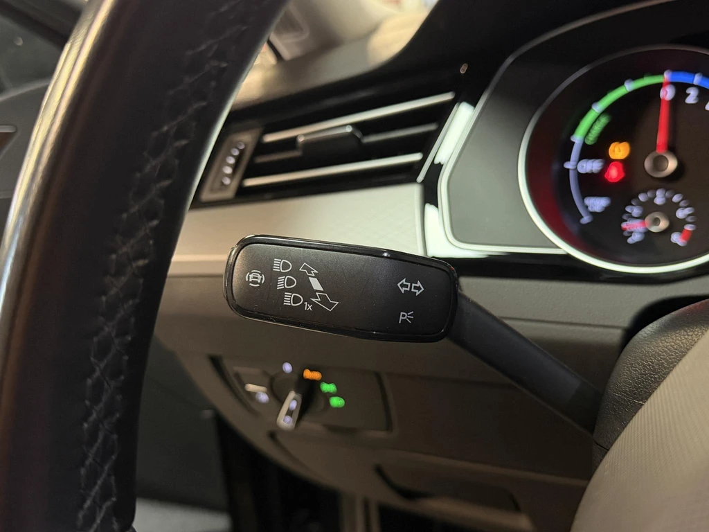 Volkswagen Passat – foto 30