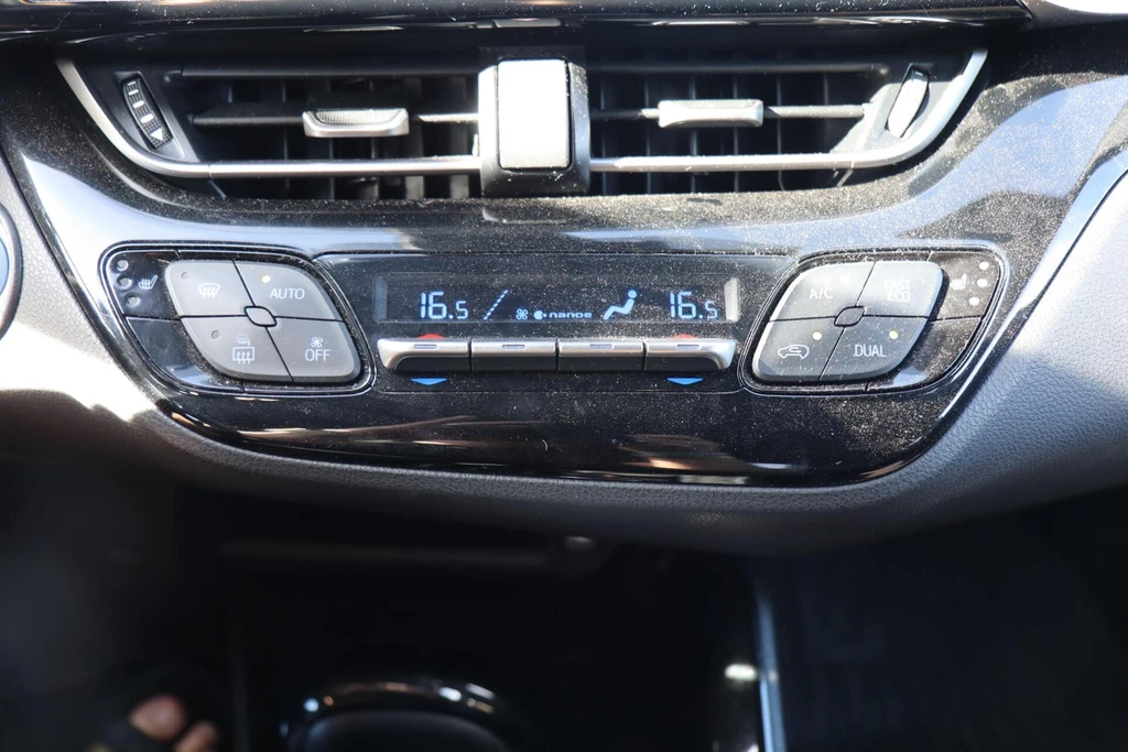 Toyota C-HR – foto 17