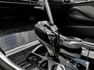BMW 8 Serie – thumbnail 32