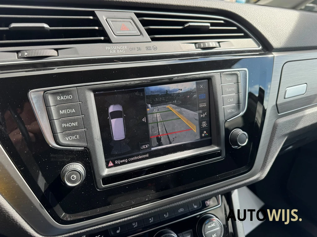Volkswagen Touran – foto 14
