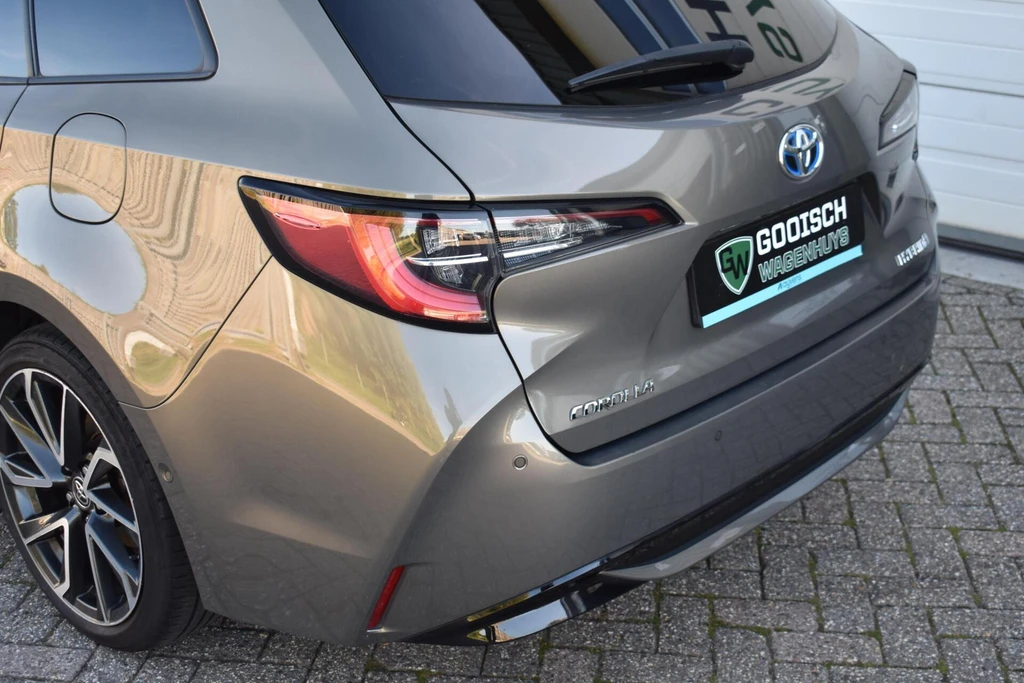 Toyota Corolla Touring Sports – foto 32