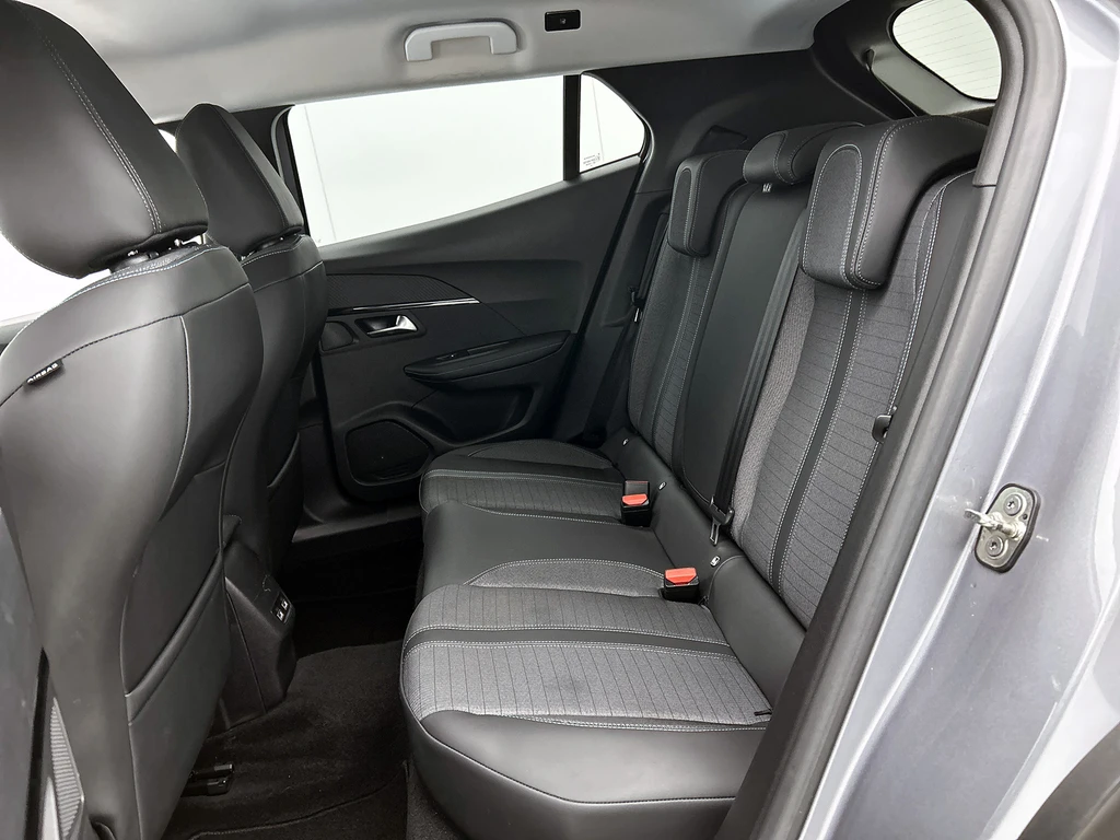Peugeot e-2008 – foto 25
