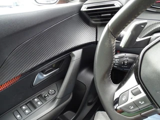 Peugeot 2008 – thumbnail 8