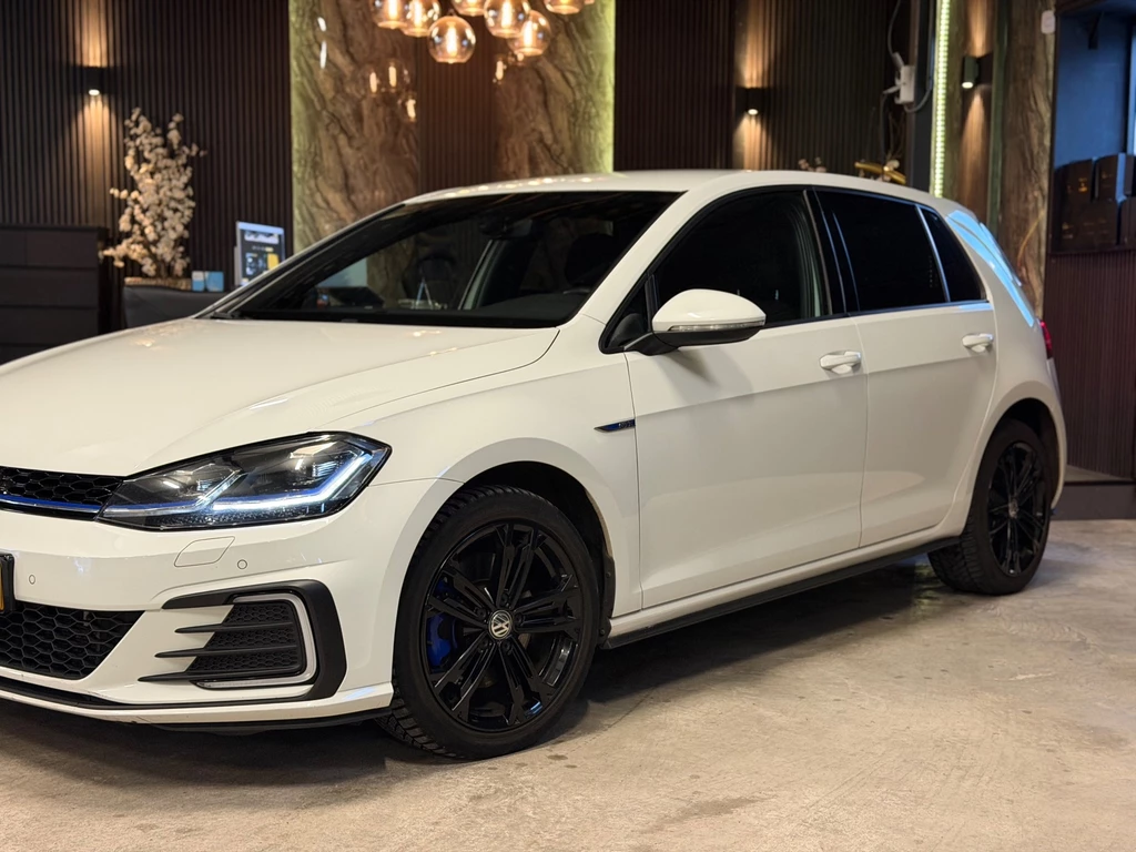 Volkswagen Golf – foto 2