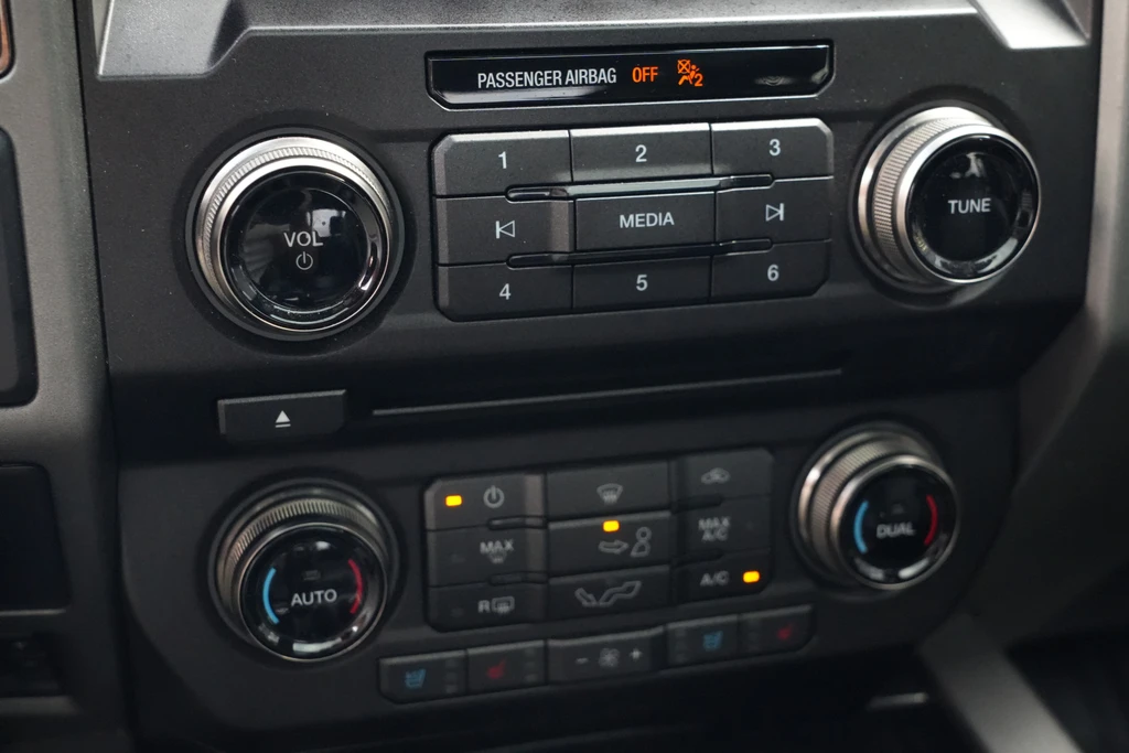Ford F-150 – foto 15