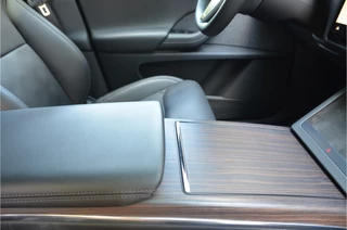 Tesla Model X – thumbnail 10