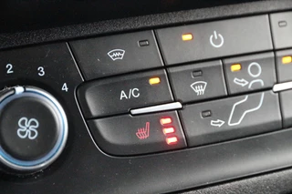 Ford Transit Connect – thumbnail 17
