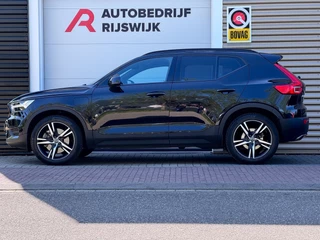 Volvo XC40 – thumbnail 2