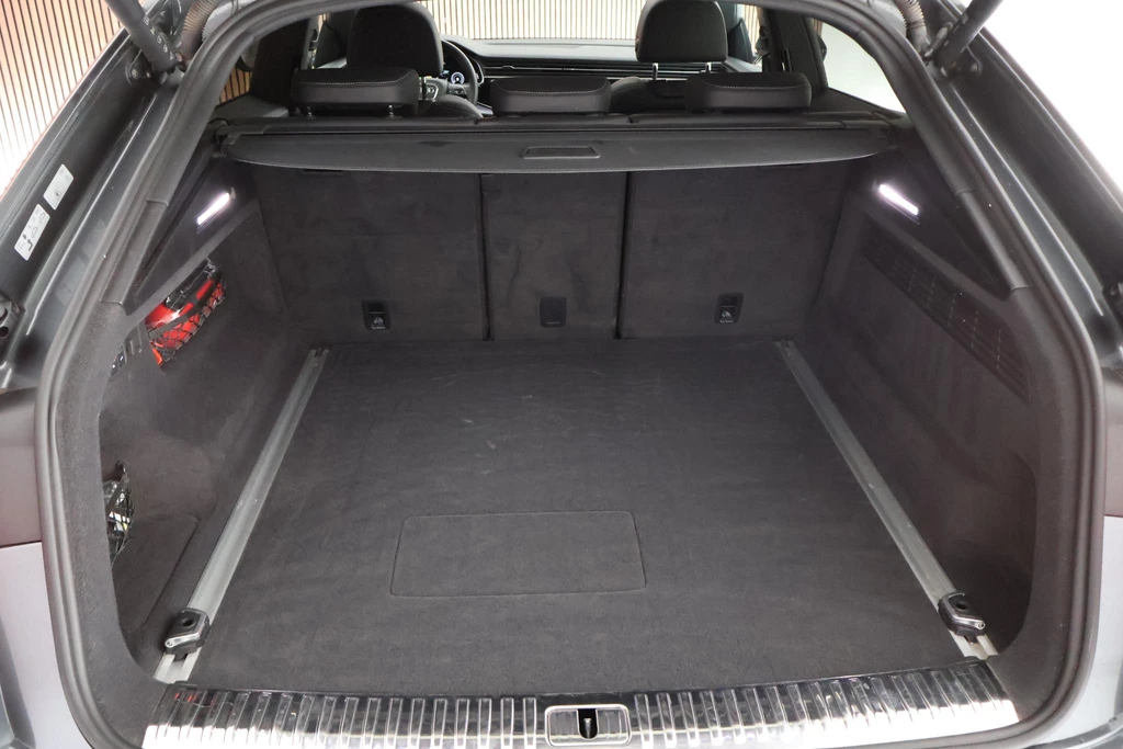Audi Q8 – foto 61