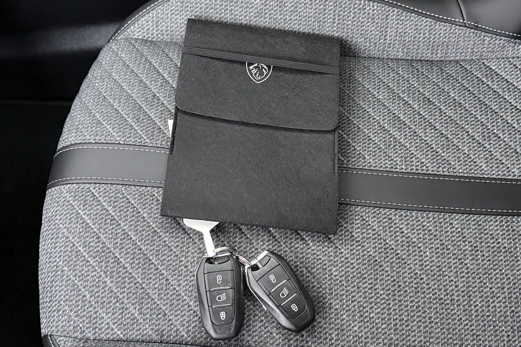Peugeot e-208 – foto 30
