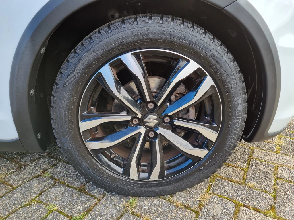 Suzuki Swift – foto 9