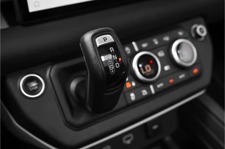 Land Rover Defender – thumbnail 31