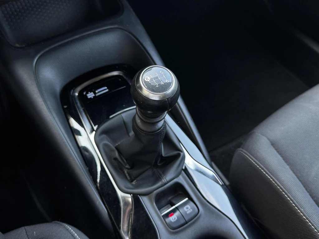 Toyota Corolla Touring Sports – foto 11