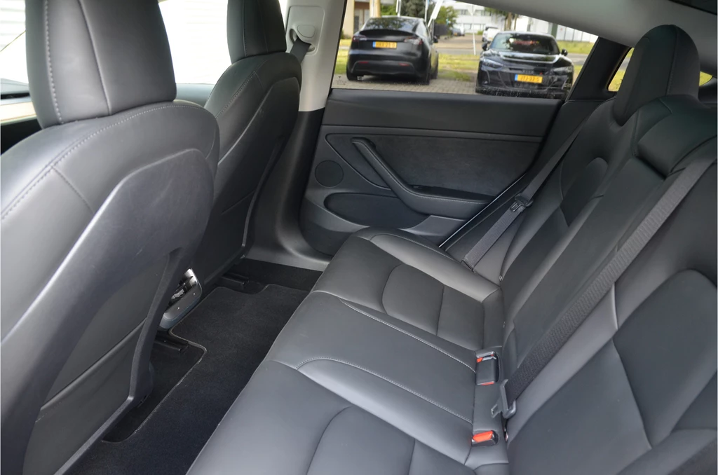 Tesla Model 3 – foto 12