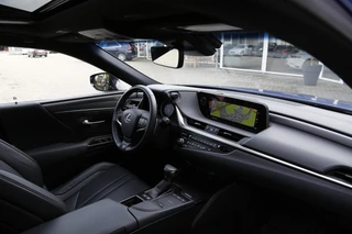 Lexus ES – thumbnail 23