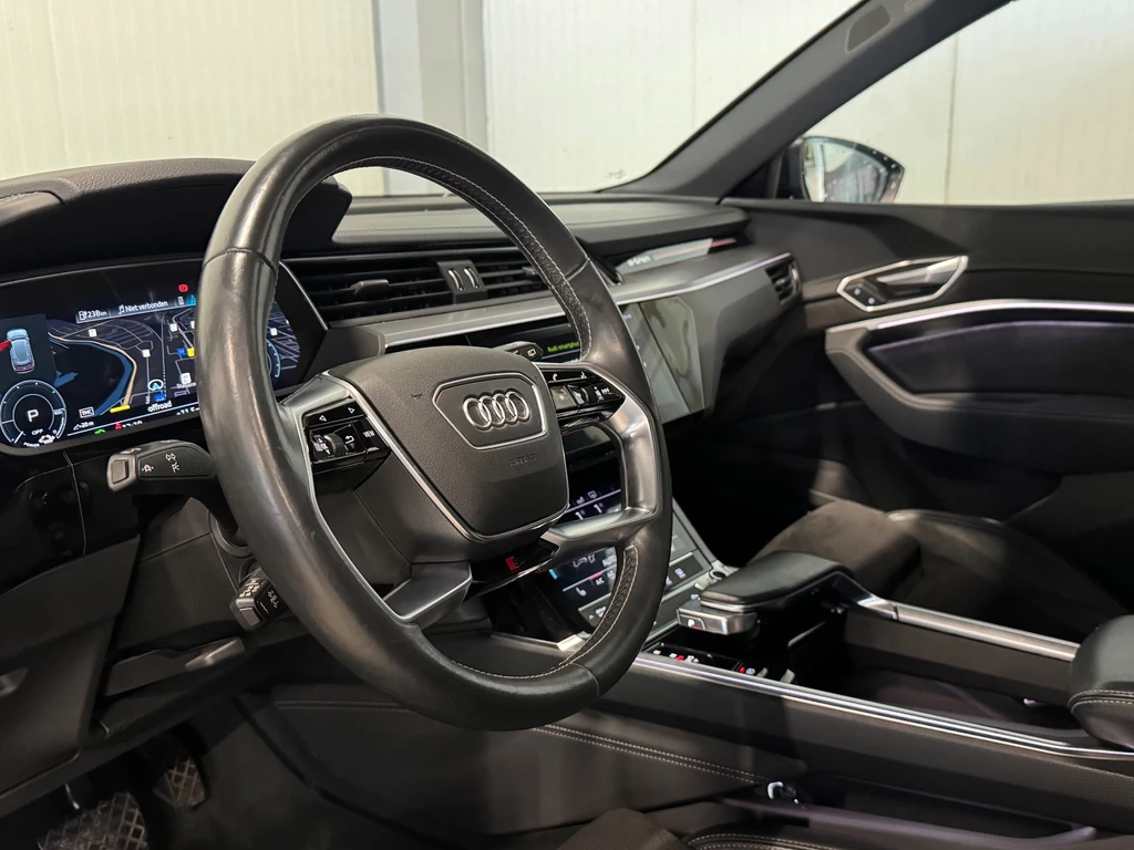 Audi e-tron – foto 13