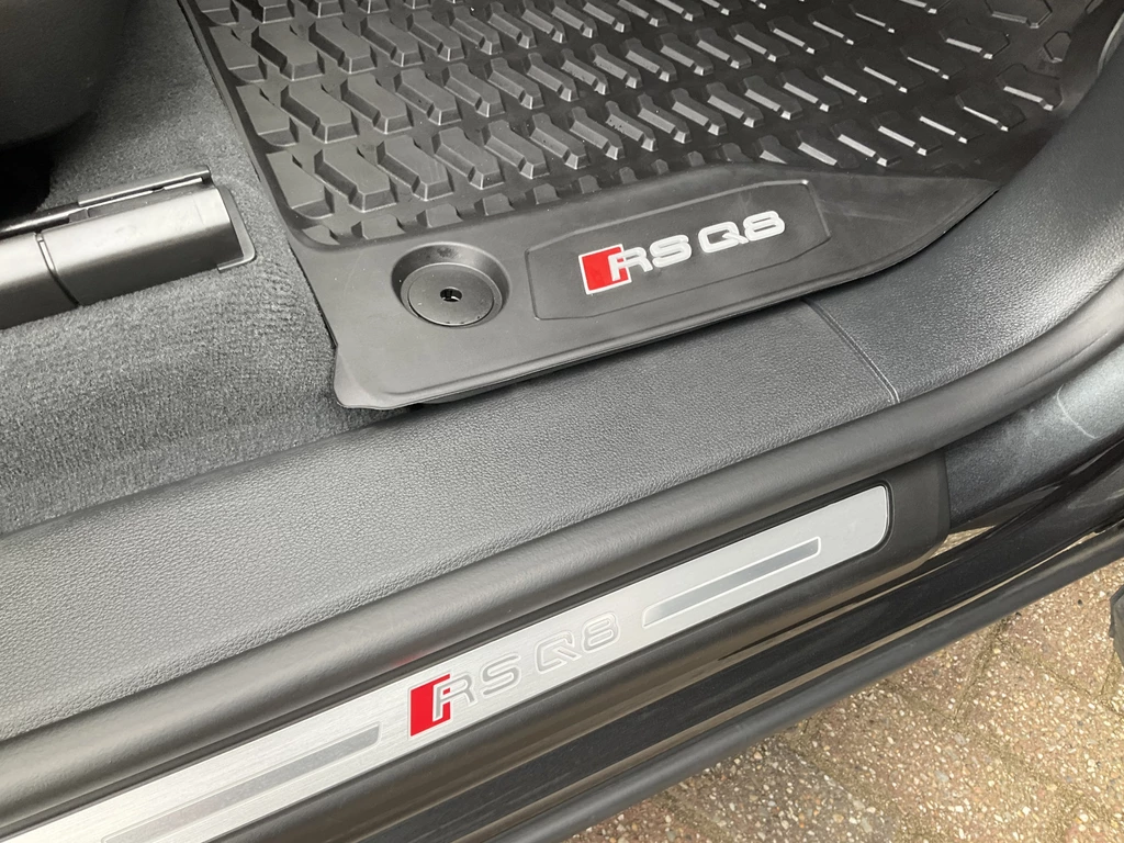 Audi RSQ8 – foto 44