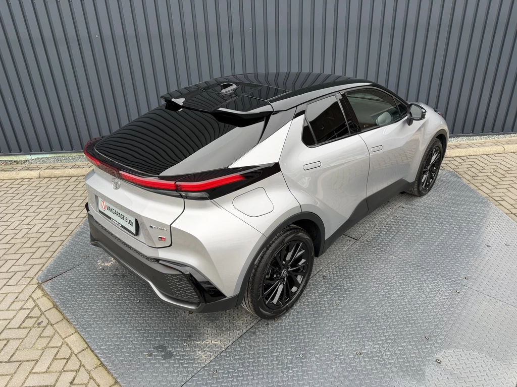 Toyota C-HR – foto 8