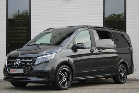 Mercedes-Benz V-Klasse 300d / AMG / 4-Matic / 7-Persoons / Luchtvering / Pano / Elec Stoelen / Burmester / Vol Opties / NIEUWSTAAT.