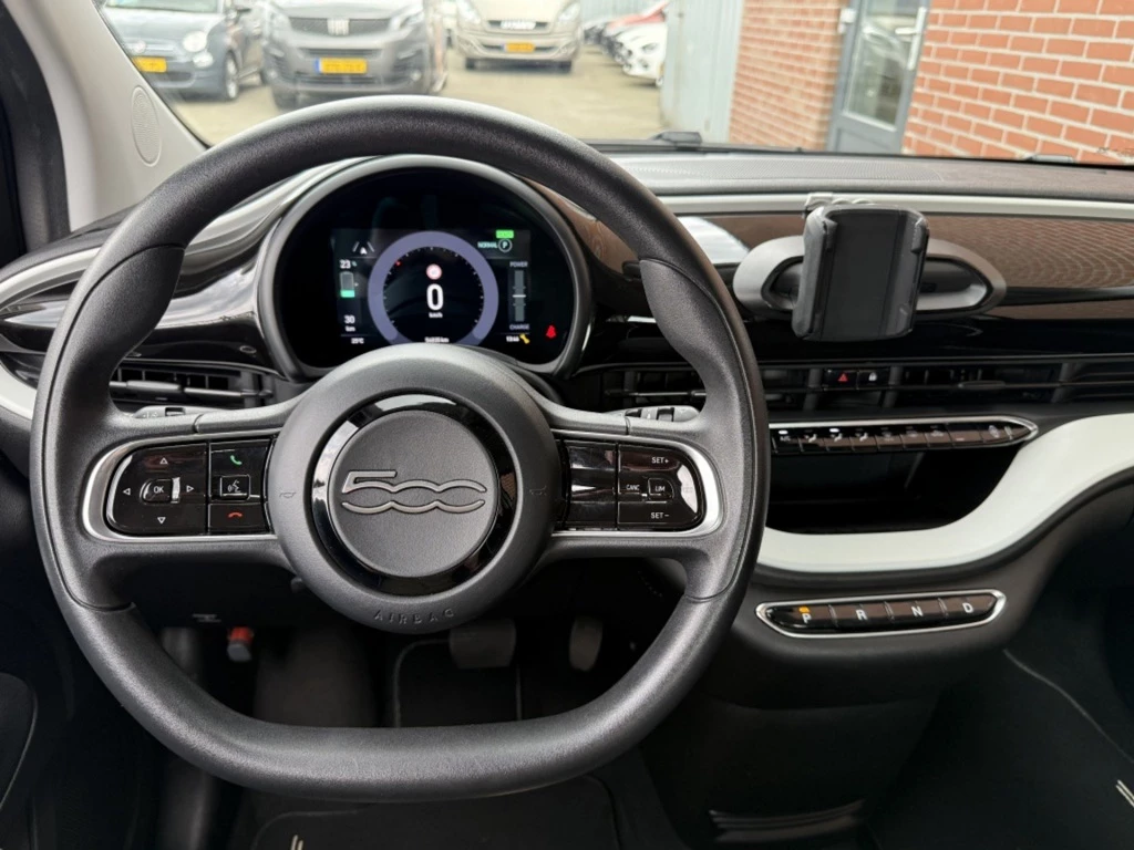 Fiat 500e – foto 12