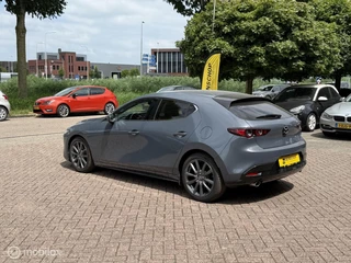 Mazda 3 – thumbnail 2
